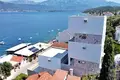 Villa 2 Schlafzimmer 200 m² Lustica, Montenegro