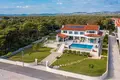 Villa 7 rooms 1 000 m² Sibenik, Croatia