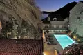 3 bedroom villa 382 m² Stoliv, Montenegro