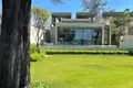 Villa de tres dormitorios 285 m² Ban Khao Pi Lai, Tailandia