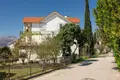 Дом 9 спален 370 м² Тиват, Черногория