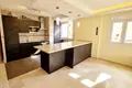 Mieszkanie 2 pokoi 90 m² Fuengirola, Hiszpania
