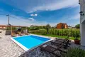 3-Schlafzimmer-Villa 138 m² Poreč, Kroatien