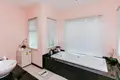 villa de 3 chambres 300 m² Ban Bang Ku, Thaïlande