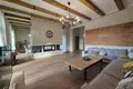 villa de 5 dormitorios 340 m² Dzilnuciems, Letonia