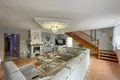 Casa 280 m² Lugi, Polonia