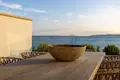 2 bedroom apartment 114 m² Estepona, Spain