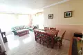 Apartamenty wielopoziomowe 3 pokoi 130 m² Torrevieja, Hiszpania