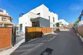 Dom 6 pokojów 195 m² Torrevieja, Hiszpania