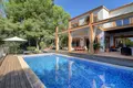 Schloss 5 Schlafzimmer 313 m² Ses Rotes Velles, Spanien