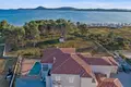 villa de 5 dormitorios 530 m² Vodice, Croacia