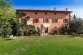 Casa 30 habitaciones 1 300 m² Monzambano, Italia