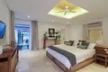 Villa 12 bedrooms 1 261 m² Tibubeneng, Indonesia