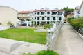 Hotel 600 m² en Nea Skioni, Grecia