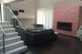 6 bedroom house 485 m² Trilofos, Greece