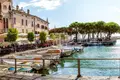 3 bedroom apartment 176 m² Desenzano del Garda, Italy