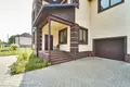 Casa 257 m² Kalodishchy, Bielorrusia