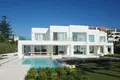 7-Schlafzimmer-Villa 976 m² Marbella, Spanien
