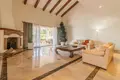 Villa de tres dormitorios 403 m² Marbella, España