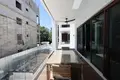2 bedroom condo 123 m² West Bay, Honduras