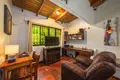 Casa 3 habitaciones  Veintisiete de Abril, Costa Rica
