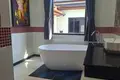 Villa de tres dormitorios 450 m² Si Sunthon, Tailandia