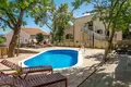 Villa 8 Schlafzimmer 250 m² Mjesni odbor Poganka - Sveti Anton, Kroatien