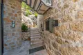 4 bedroom Villa 350 m² Trebesin, Montenegro
