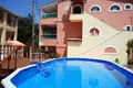 Hotel 335 m² en Sinarades, Grecia