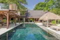 7-Schlafzimmer-Villa 1 999 m² Kerobokan, Indonesien
