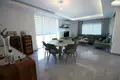 Квартира 5 комнат 240 м² Алания, Турция