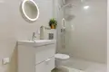 Mieszkanie 2 pokoi 55 m² w Warszawa, Polska