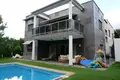 4 bedroom Villa 310 m² Chiva, Spain