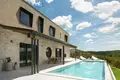 Villa de 4 dormitorios 271 m² Buje, Croacia