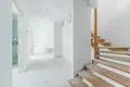 Dom 6 pokojów 225 m² Warszawa, Polska