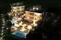 Casa 6 habitaciones 600 m² Rijeka-Rezevici, Montenegro