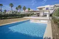 Вилла 4 спальни 370 м² Estepona, Испания