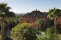 Mieszkanie 3 pokoi 200 m² Benahavis, Hiszpania