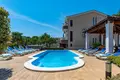 5 bedroom villa 333 m² Grad Kastela, Croatia