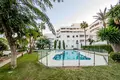 Mieszkanie 2 pokoi 185 m² Marbella, Hiszpania