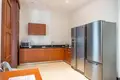 4 bedroom Villa 946 m² Phuket, Thailand