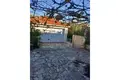 9 room house 450 m² Splitska, Croatia