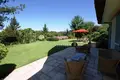 6 bedroom house 325 m² France, France