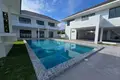 4-Schlafzimmer-Villa 315 m² Rawai, Thailand