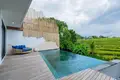 Villa 4 chambres 275 m², Tous les pays