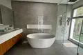 2 bedroom apartment 285 m² Choeng Thale, Thailand