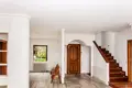 Cottage 6 bedrooms 380 m² Athens, Greece