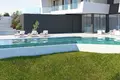 4-Schlafzimmer-Villa 1 300 m² Fuengirola, Spanien