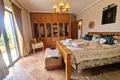 4-Schlafzimmer-Villa 550 m² lAlfas del Pi, Spanien