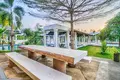 Villa de 4 dormitorios 1 066 m² Ban Nok Na, Tailandia